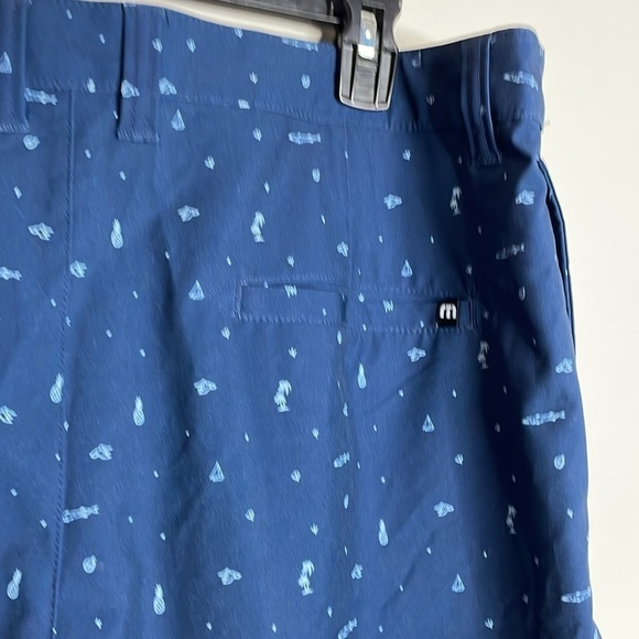 Travis Mathew | Men’s Blue Fish & Palm Tree Novelty Print Shorts Size 36 - Picture 5 of 6